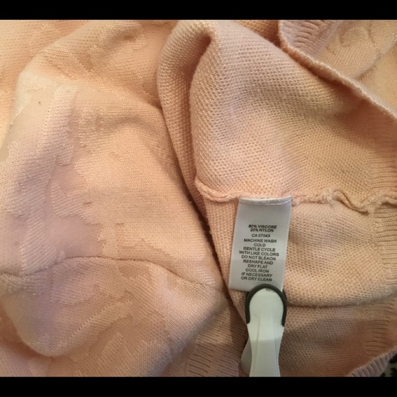 Sweater - Picture 5 of 5